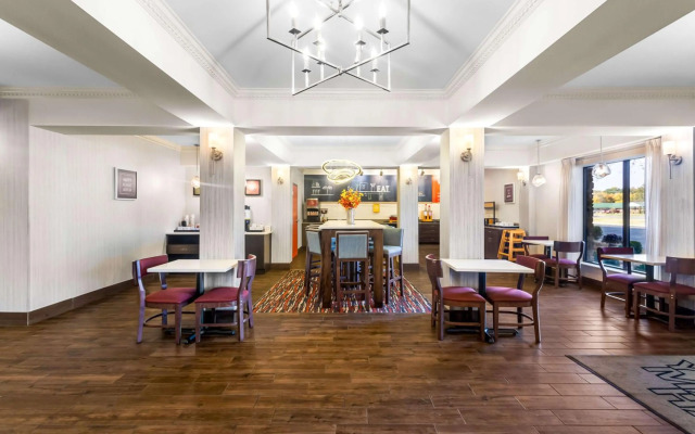 Hampton Inn Marion