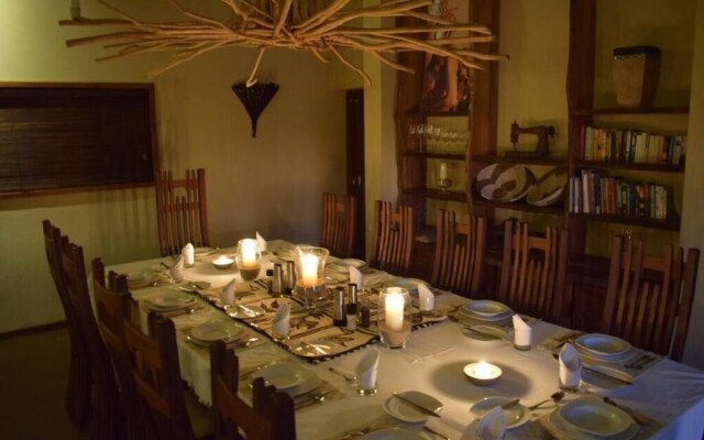 Zangarna Game Lodge