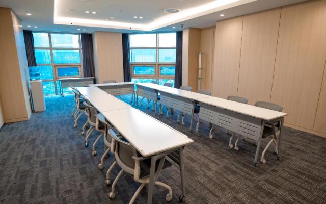 Busan Centum Suite Hotel