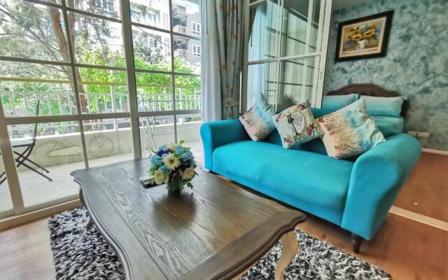 Autumm HuaHin B205 PoolView by BookingHuaHin