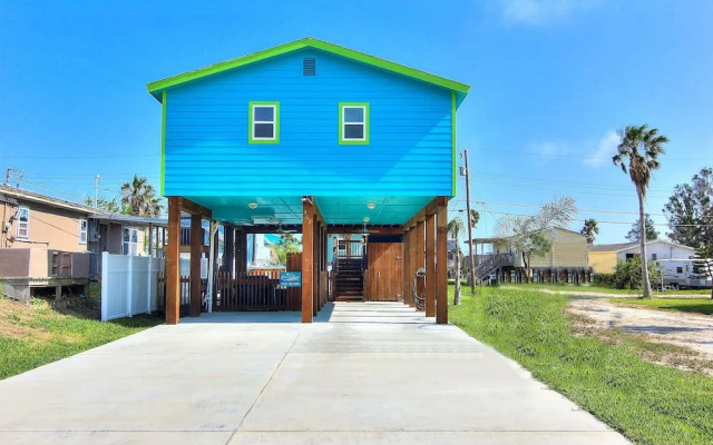 Blue Lagoon 307 by RedAwning