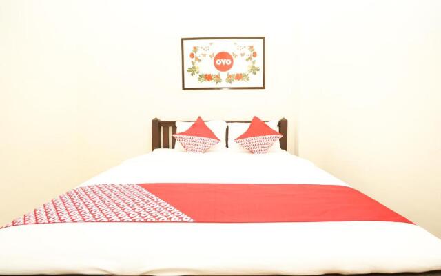 OYO 494 Nadia Homestay Syariah Near RSU Premier Surabaya Kota Surabaya
