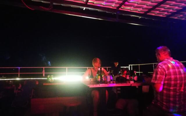 Yangshuo Showbiz Youth Hostel