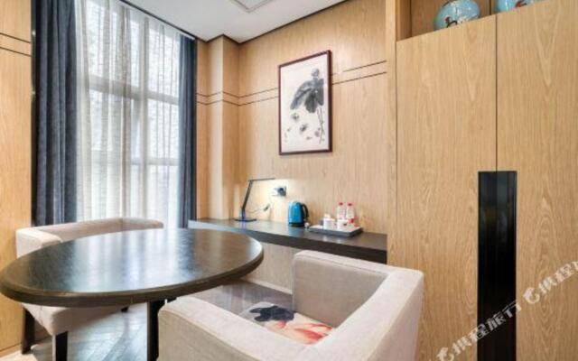 Yizhi Hotel (Hangzhou Sijiqing Qianjiang New City)