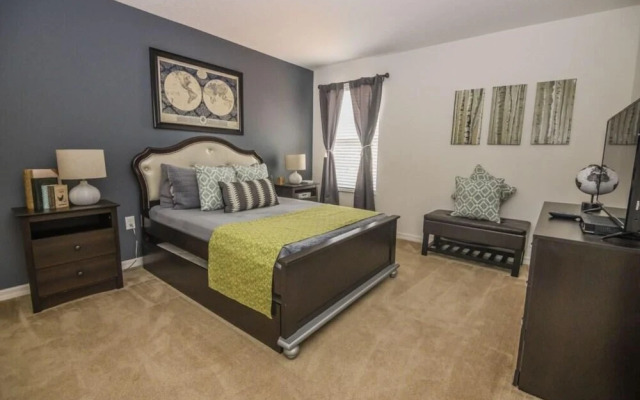 The Stirling Luxury Solterra Vacation Home