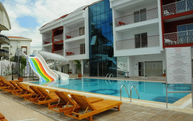 Side Legend Hotel