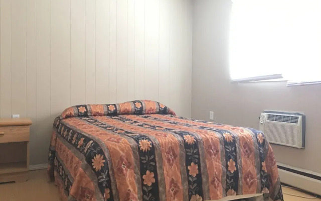 Bluebird Motel