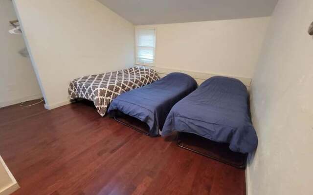 Bedroom Near Downtown Boston - Hostel