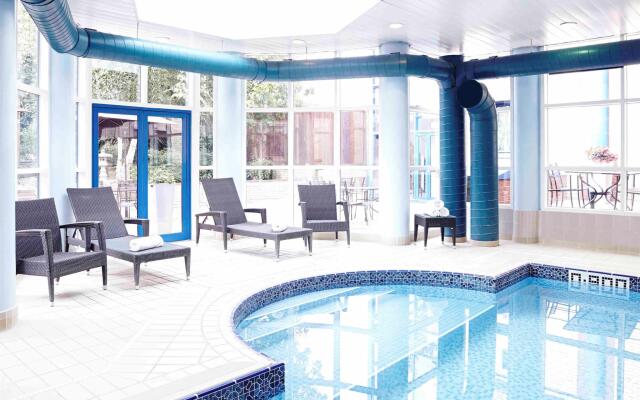 Novotel London Heathrow Airport M4 Jct. 4