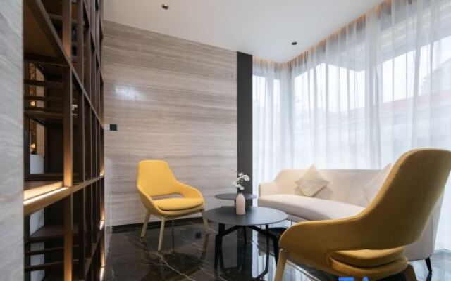 Zhuhai Gongbei Port Fuhuali Ibis Styles Hotel