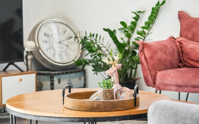 Premium 1BD apartment near the beach W/Balcony