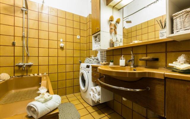 Bristol lux 3BR apartment with view