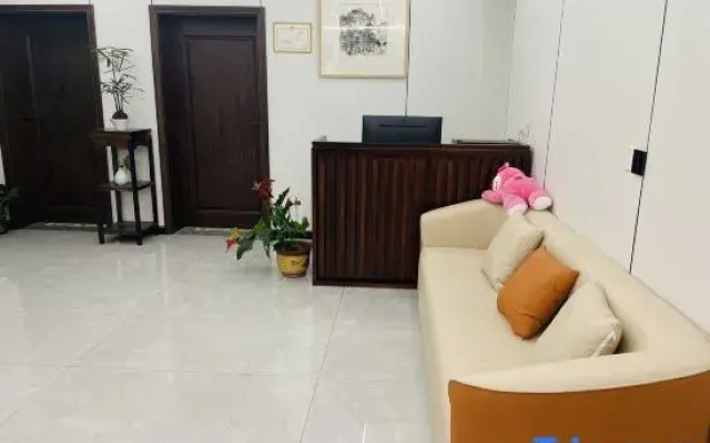 Yinju Homestay (Lianyungang Jiaruibao Plaza)