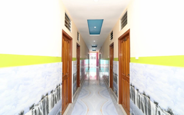 OYO 23151 Hotel Abani