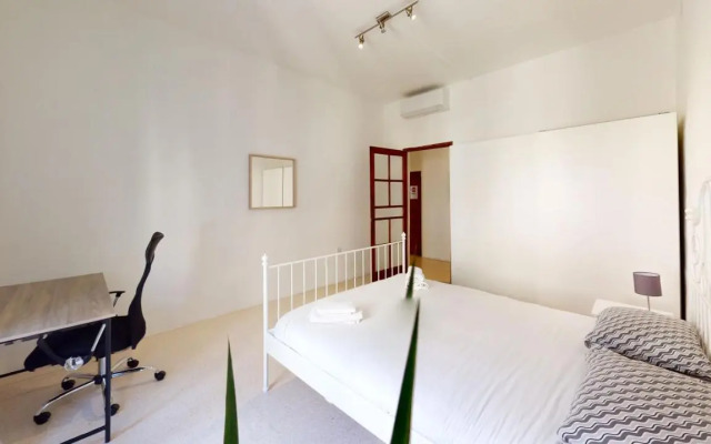 St Julians - Balluta Bay large 3 bedroom apartment