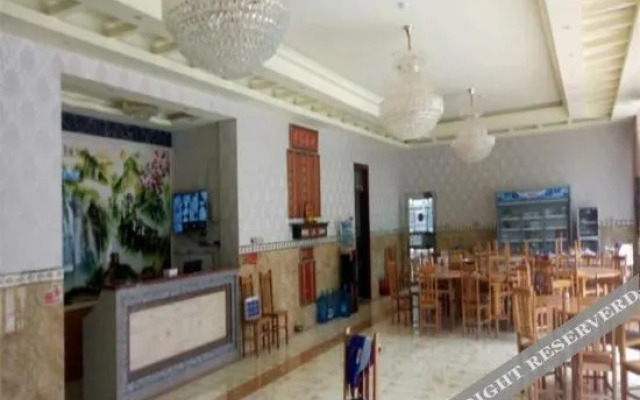Yunshun Waterfall Hotel