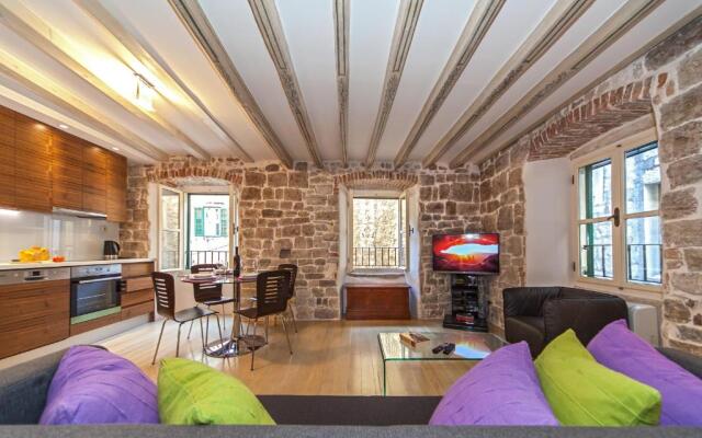 Luxury San Giovanni Apartment 1