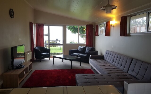 Fountain Court Motel