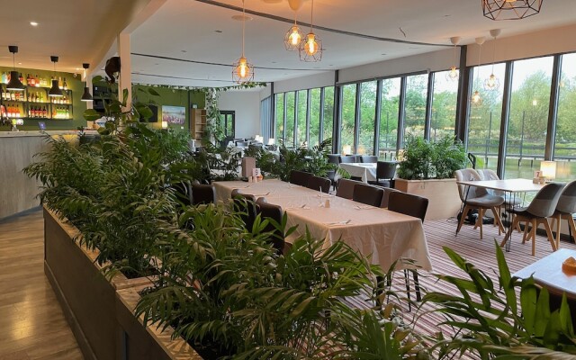 The Waterfront Lodges