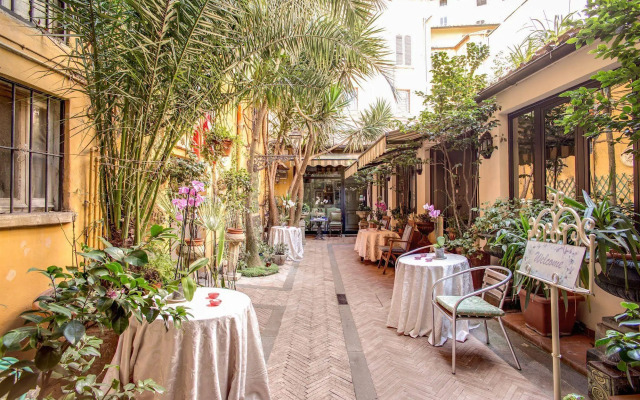 Navona Gallery Suites