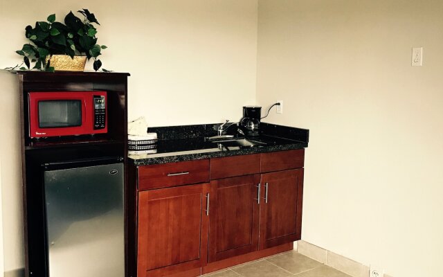 Sutton Suites Hotel