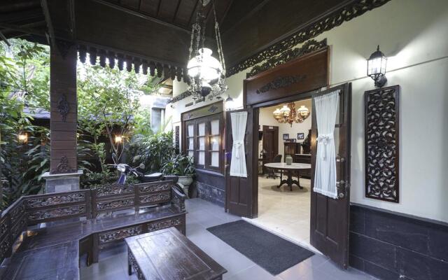 OYO 804 Ndalem Maharani Guest House