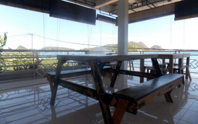 Bajo Sunset Hostel