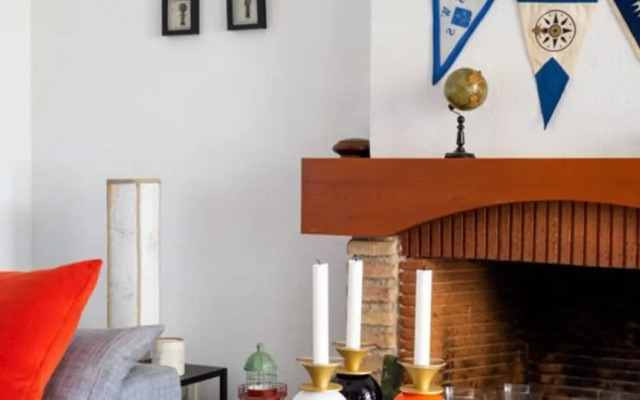 Apartment - 2 Bedrooms with Pool and WiFi - 107868