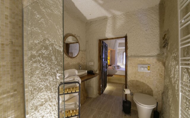 My Cave Suites