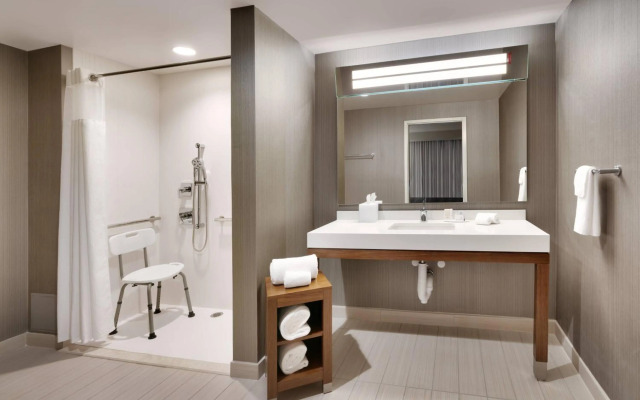 Courtyard by Marriott Atlanta Duluth Downtown