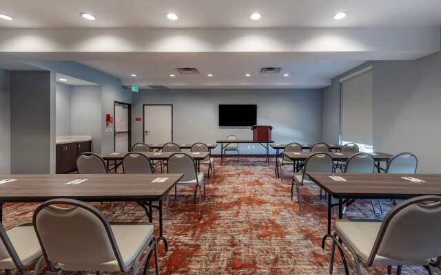 Best Western Plus Coachella Valley Inn & Suites