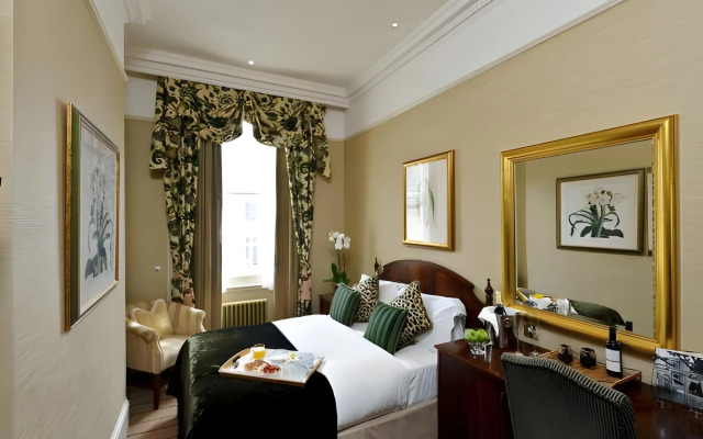 Colonnade Hotel London