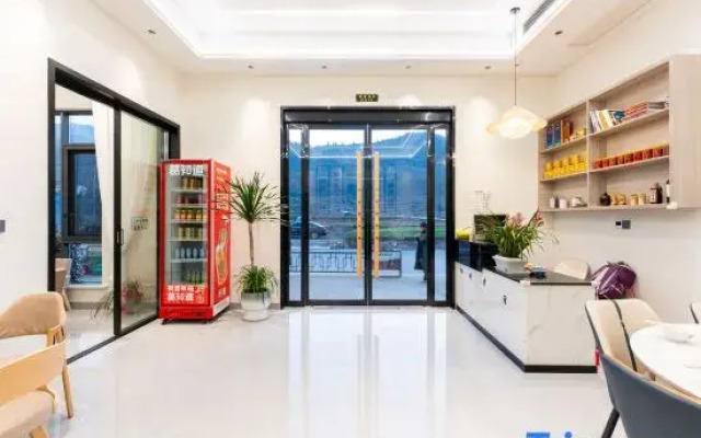 Yuheyi Homestay (Huangling Scenic Area Branch)