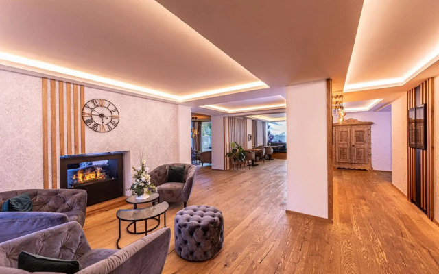 Hotel Alpina Ros Demming