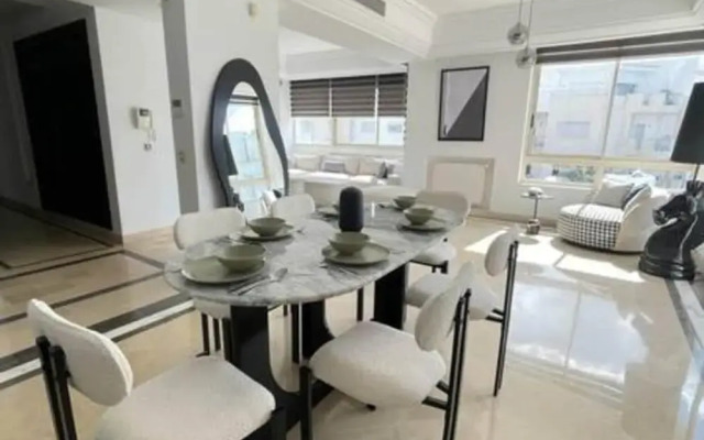 Black White Modern Spacious