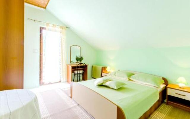 Holiday home Makarac