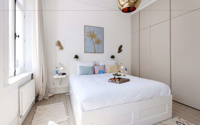 The Earls Court Trebovir House - MC01