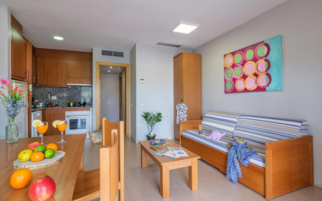 Apartamentos Estival Park