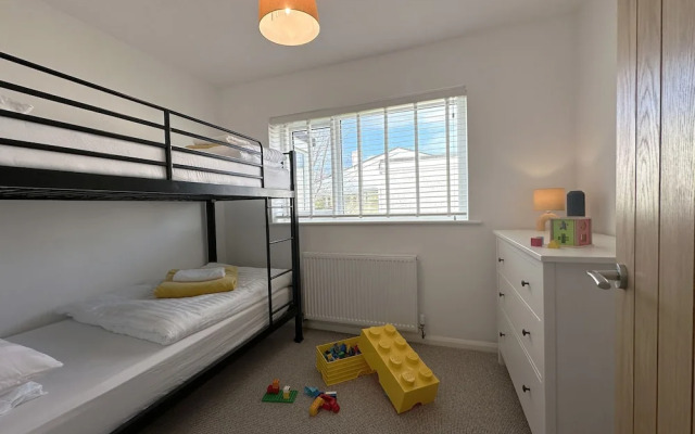3-bed House in Llanfaelog, Near Rhosneigr