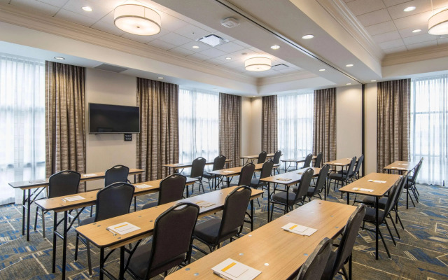 Hampton Inn & Suites Tulsa Downtown