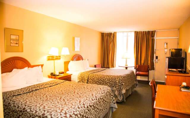 Days Inn by Wyndham Alexandria South