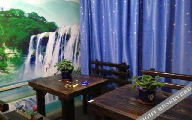 Zhumengzhe Capsule Hostel