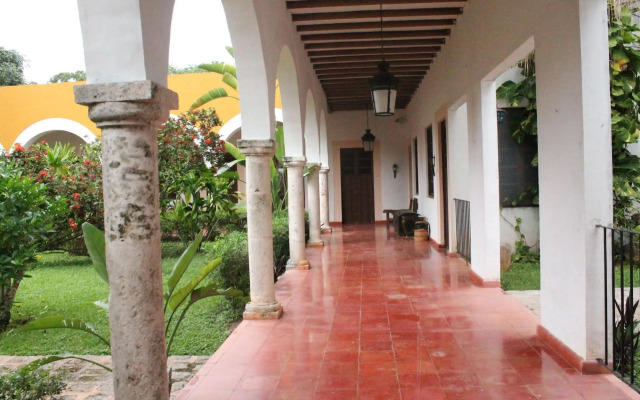 Hacienda Blanca Flor