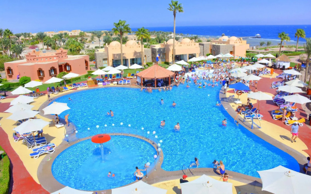 Nubian Island, Families and Couples only