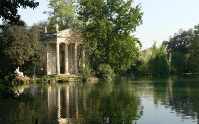 Museums & Garden In The Heart Of Rome