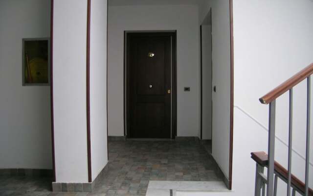 Politi Aparthotel