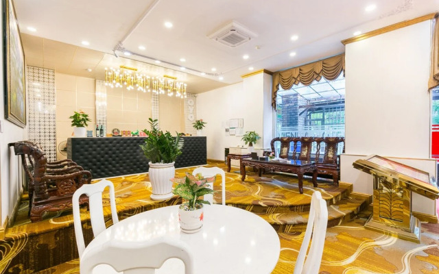 Vienna Hotel by OYO Rooms