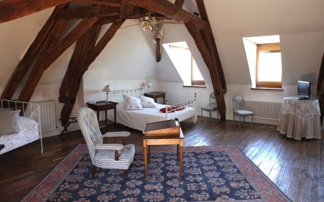 La Lucarne Aux Chouettes