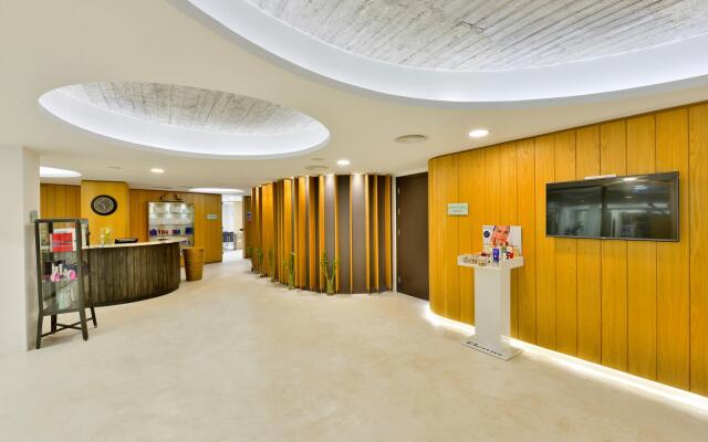 Napa Mermaid Hotel & Suites