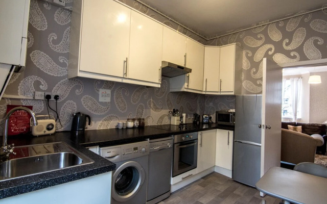 419 - Tron Square Apt 2